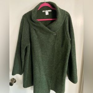 🍂 Lovely 2-button Sweater 🍂